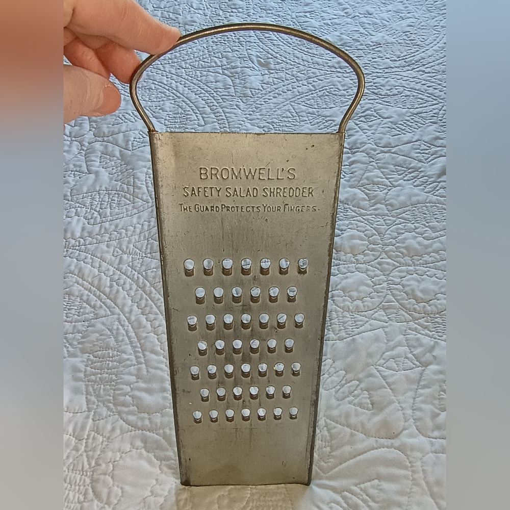 Bromwell's Safety Salad Shredder